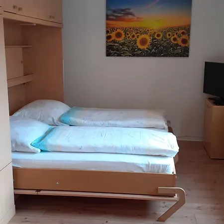 1-zimmer-apartment 2 Hochparterre Apartment Lübeck