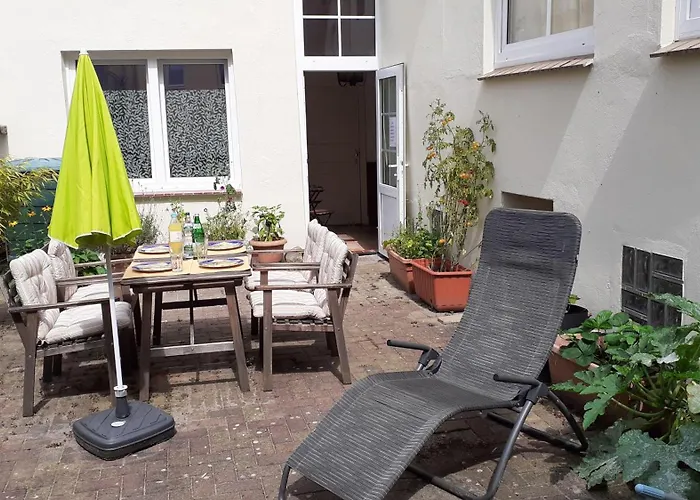 1-zimmer-apartment-2-hochparterre *